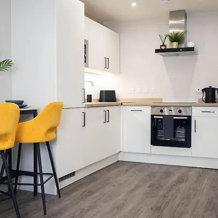 - Parking - Rose Platinum Leeds (West Yorkshire)