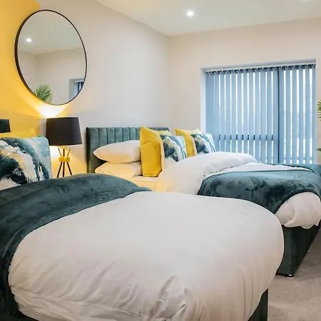 Apartment Royale - Sleeps 6 - 4 Beds Leeds (West Yorkshire)